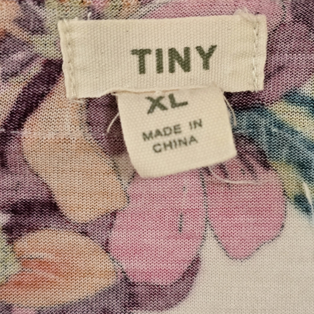 Tiny Adelaide Blouse Size XL - Picture 5 of 9